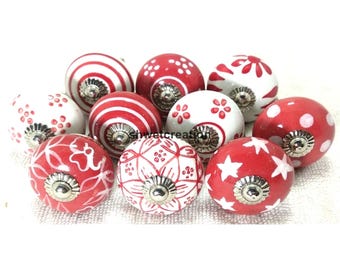 Handbemalte Schubladenknäufe in Rot und Weiß im Vintage Stil