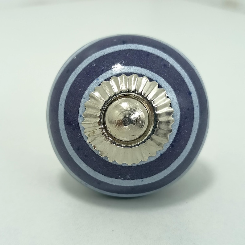 Rustieke muurhaak – paarse keramische knoppen – decoratie hal boerderij – tassen- en jashaken afbeelding 20