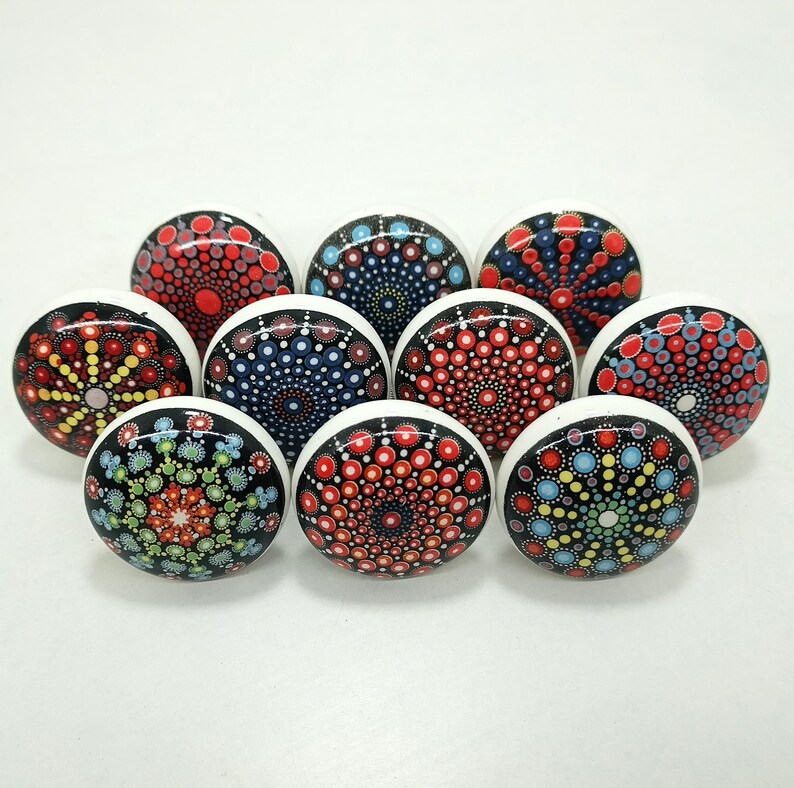 Veelkleurige keramische kastknoppen, mandala stip kunst afbeelding 2