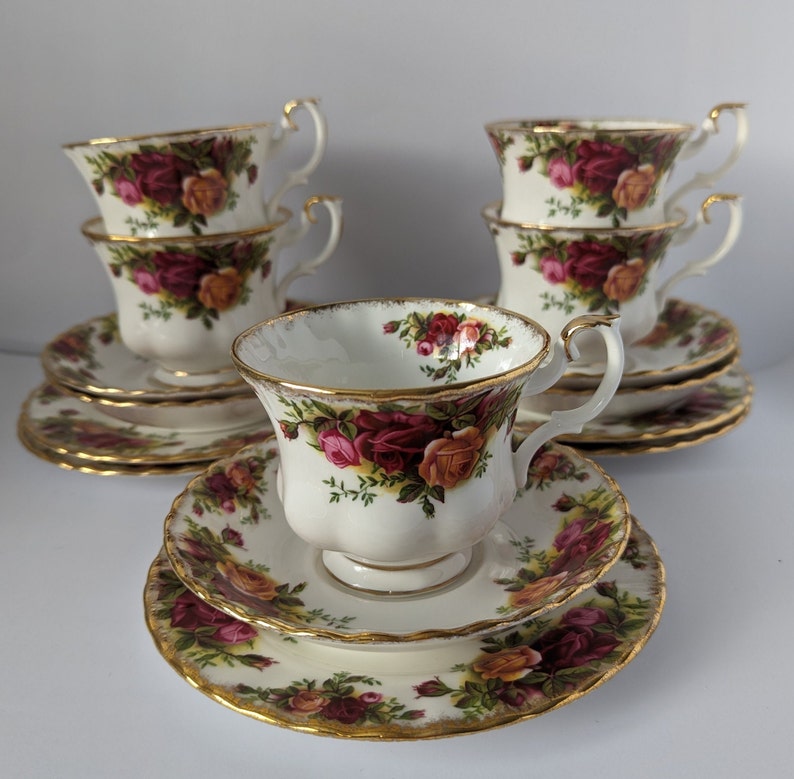 5 Royal Albert Old Country Roses Tea Cup Trios, Old Country Roses