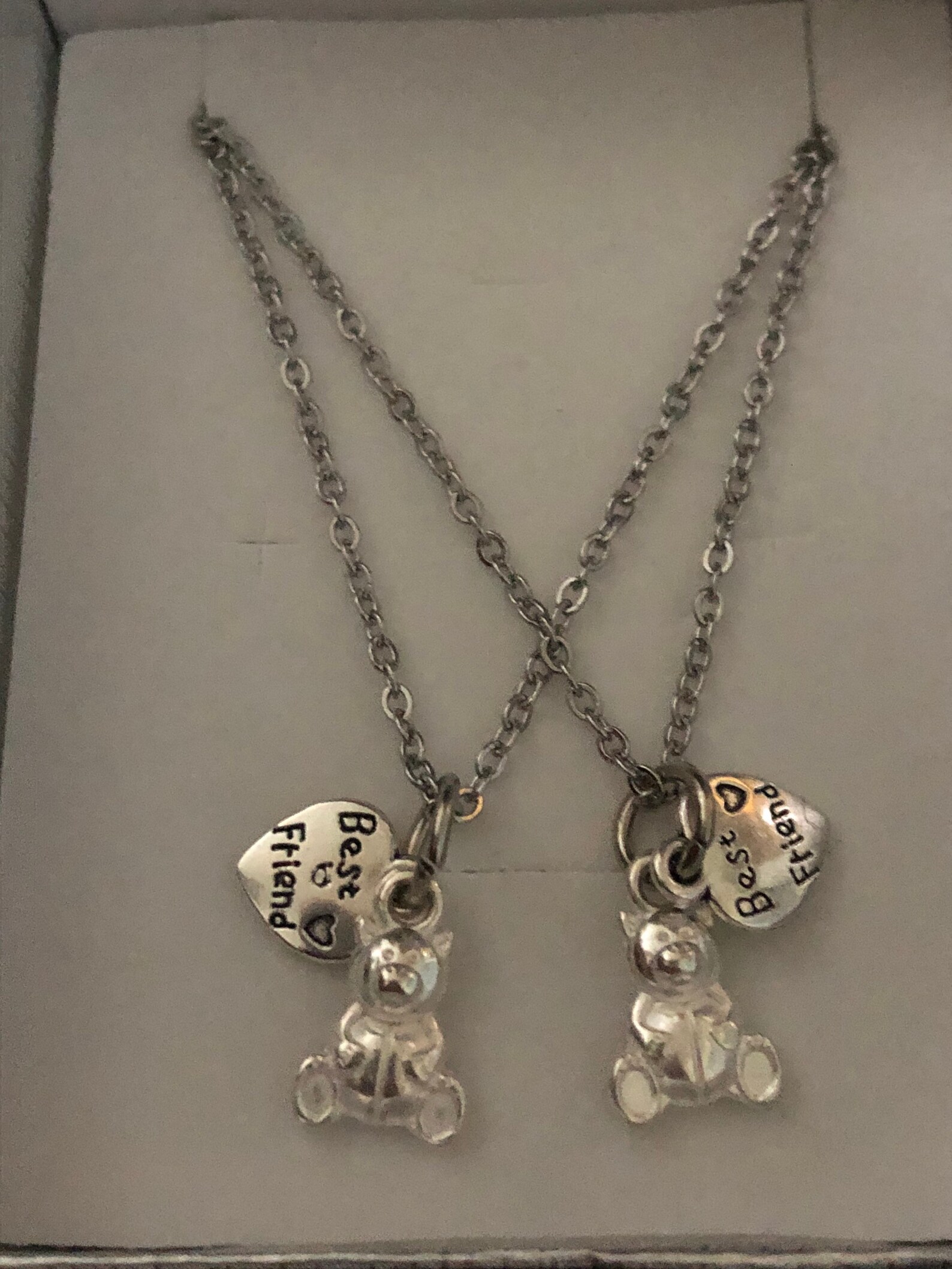 Pin by Kemberly☀️ on hello Friend necklaces, Best friend necklaces, Friend jewelry