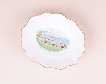 Vintage Small Coastal Catchall