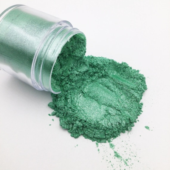 PERIDOT GREEN Pigmento in polvere di mica, grado cosmetico, polvere di mica  per resina, nail art, cosmetici, produzione di sapone, pittura e altro  ancora -  Italia