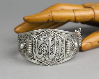 Antique Solid Silver Filigree Ethnic Hinged Cuff Bracelet - Middle East - Tunisia Jewelry