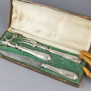 Three-piece silver handle Art Nouveau lamb serving set - Ravinet Denfert/ Paris, ca. 1900