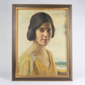 Exceptional Antique oil on canvas ART NOUVEAU portrait &quot;Girl in yellow dress&quot; ca. 1910-1920 - Hermann Dörmann - German artist