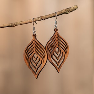 Wooden leaf earrings, solid French walnut. Original creation & artisanal manufacturing - 100% Made in France