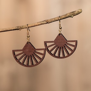 FLABELLA - Fan earrings in wood, French solid walnut. Original creation & handcrafted - 100% Made in France