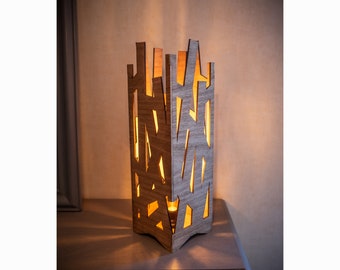 LA GRANDE FORÊT - Lampe à poser en bois découpé. Made in France. Fabrication artisanale.