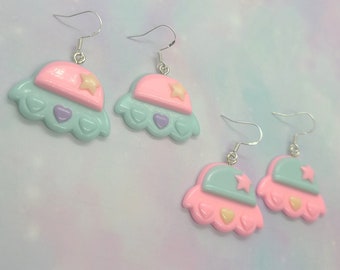 Kawaii Pastell Spaceship Ohrringe - S925 Silber - Kawaii Space Earrings - Kawaii Spaceship Ohrringe - UFO Ohrringe - Alien Ohrringe