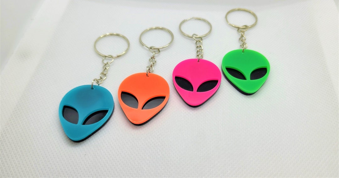 Alien Head Space Keychain - Etsy