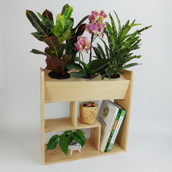 Bookcase & plant shelf made of pine wood