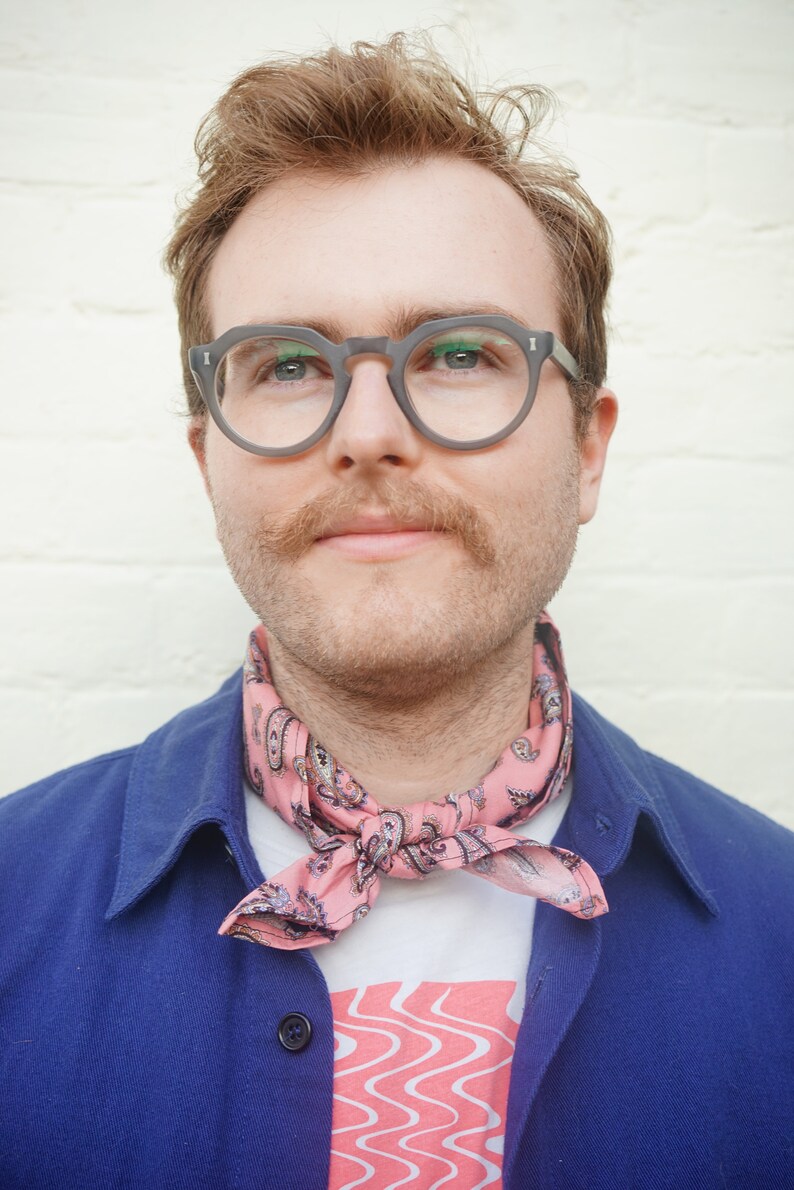 Mens pink paisley cotton neckerchief
