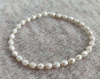 FLEUR Bracelet - Delicate white and silver bead stacking stretch bracelet