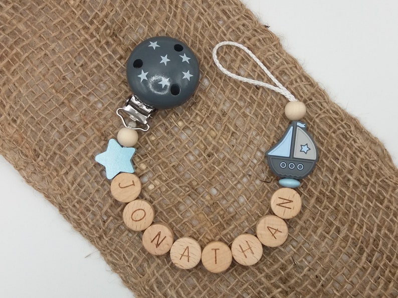 Pacifier chain with name, stars and boat image 1