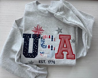 USA Applique Crewneck Sweatshirt, Patriotic Americana Embroidered Ash EST 1776