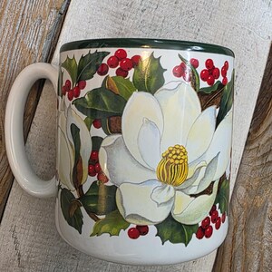 1995 Shao Wei Liu MAGNOLIAS & BERRIES Potpourri Designs Holiday Ceramic Coffee Tea Mug Collectible White Green Red