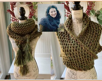 Outlander Shawl Claire shawl, knitted outlander inspired shawl with tassel, winter shawl, medieval shawl