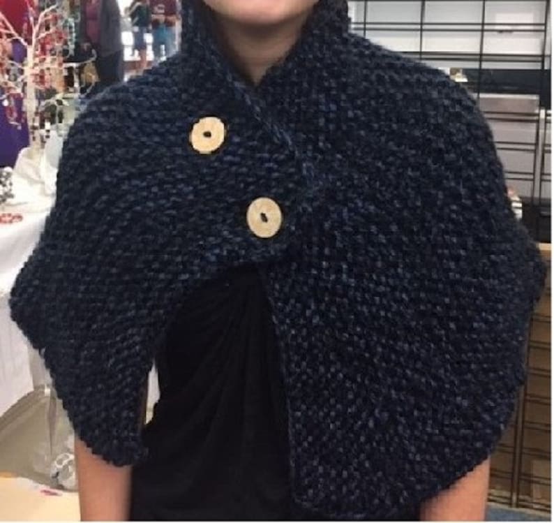 Brianna's capelet from season 4 of Outlander, Reunion Capelet, Brianna's handknitted shawl, Outlander shawl image 9