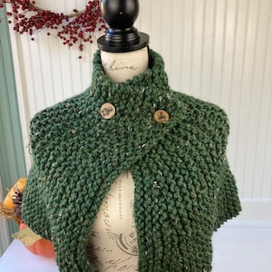 Brianna's capelet from season 4, Reunion Capelet, Brianna's handknitted shawl