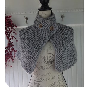 Brianna's capelet from season 4 of Outlander, Reunion Capelet, Brianna's handknitted shawl, Outlander shawl Mother's Day gift