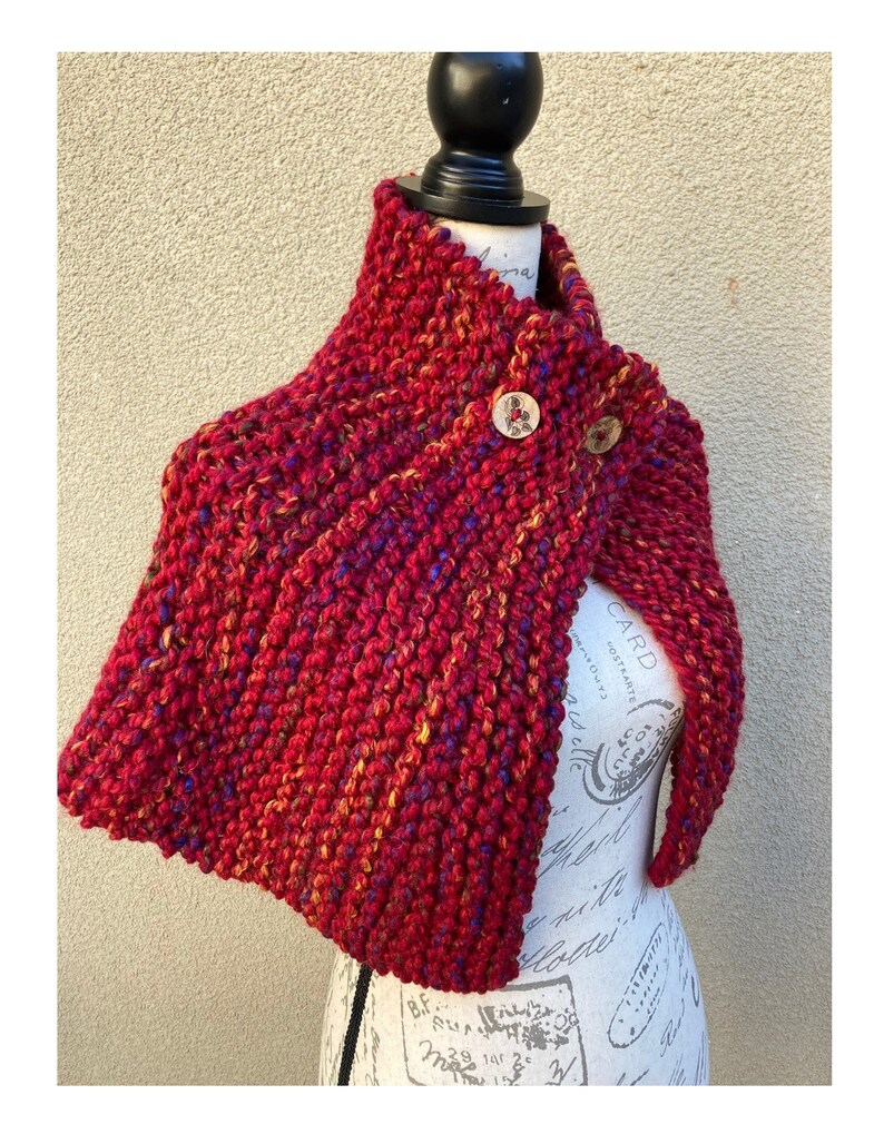 Brianna's capelet from season 4 of Outlander, Reunion Capelet, Brianna's handknitted shawl, Outlander shawl image 6