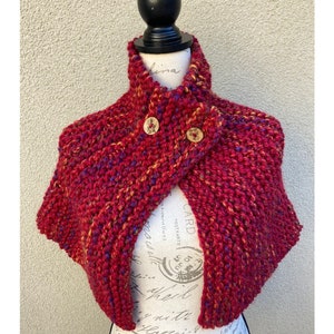 Brianna's capelet from season 4 of Outlander, Reunion Capelet, Brianna's handknitted shawl, Outlander shawl image 2