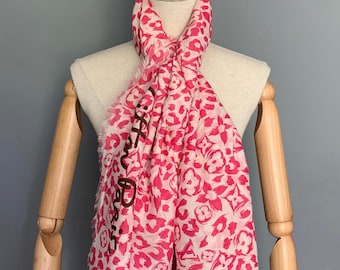 Louis Vuitton Scarf Monogram Stole LV Safari Wool Cashmere Silk Logo Pink Authentic Classic 183 x 133 cm