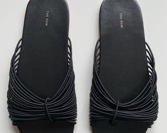 Chanclas The Row Sara de piel negra, ¡100% auténticas! Talla: 36