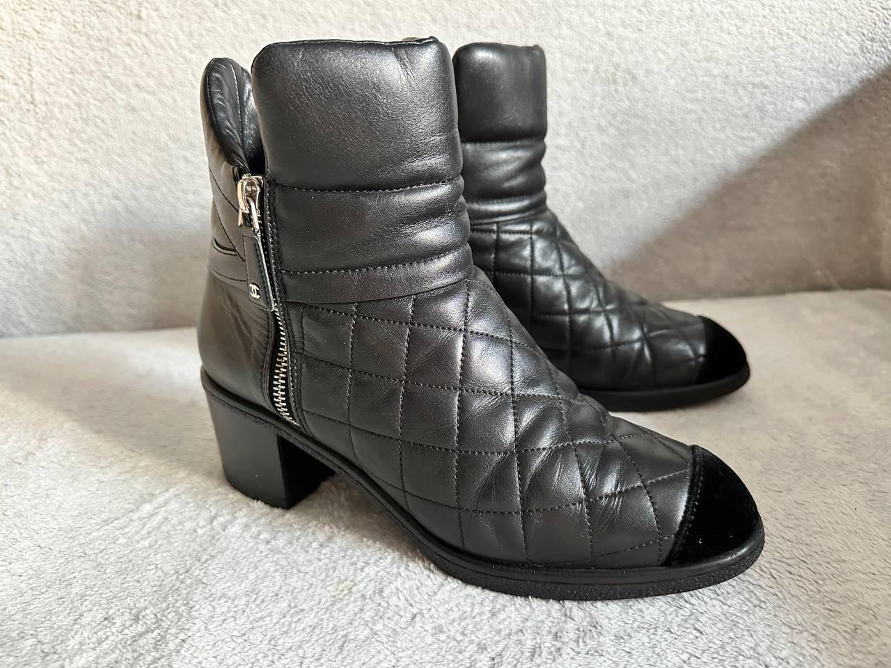 Vintage chanel boots - Etsy 日本