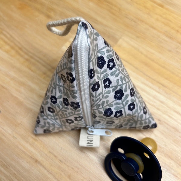 Schnullertasche, Nuckeltasche, Pyramidentasche, Schnullerbox, kleine Tasche, Täschchen für Kleingeld