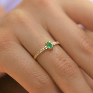 Natural Emerald Gold Rings, Green Emerald Rings, Minimalist Rings, Dainty Ring, Natural Stone Rings, Engagement Rings Birthstone Stone Rings image 3