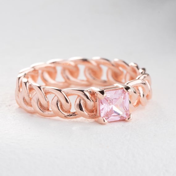 Gold Chain Ring with Pink Princess Cut Stone – Dainty Statement Ring – October Birthstone Inspired Jewelry – Gift for Her