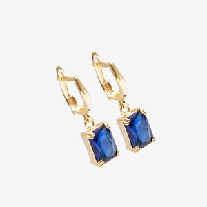 Sapphire Earring Birthstone Earrings, Sapphire Dangle Earrings, Sapphire Earring Emerald Cut Earrings,  September Birthstone Earrings SP24R4