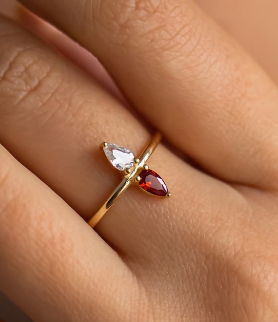 Family Birthstone Rings -Gold Personalized Dainty Ring - Diamond Ring - Emerald Ring - Birthstone Rings for Mom - Personalized Jewelry
