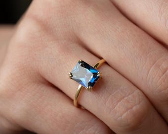Deep Blue Tanzanite Emerald Cut Solitaire Ring, Blue Gemstone 14K Vermeil Gold Minimal Modern Statement Ring Tanzanite Fine Jewelry Gift