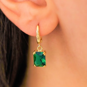 Emerald Earrings, Birthstone Jewelry, Emerald Birthstone Earrings, Gold Birthstone Earrings, Emerald Birthstone, Mother’s Day Gift