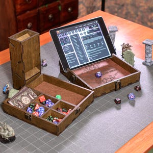 Scatola e vassoio per dadi con scomparto per tablet, vassoio per dadi da lancio, torre per dadi con vassoio, contenitore per dadi, organizer per dadi, cassaforte per dadi, regali per dadi da gioco di ruolo immagine 3
