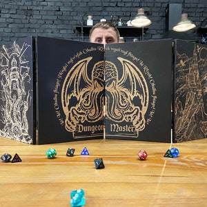 Schermo DM con torre dei dadi e misuratore di iniziativa, schermo DM in legno con 6 pannelli, schermo GM magnetico, schermo DM Kraken, regali Dungeon Master