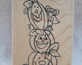 JRL Design Rubber Stamp; Pumpkin Stack; U190