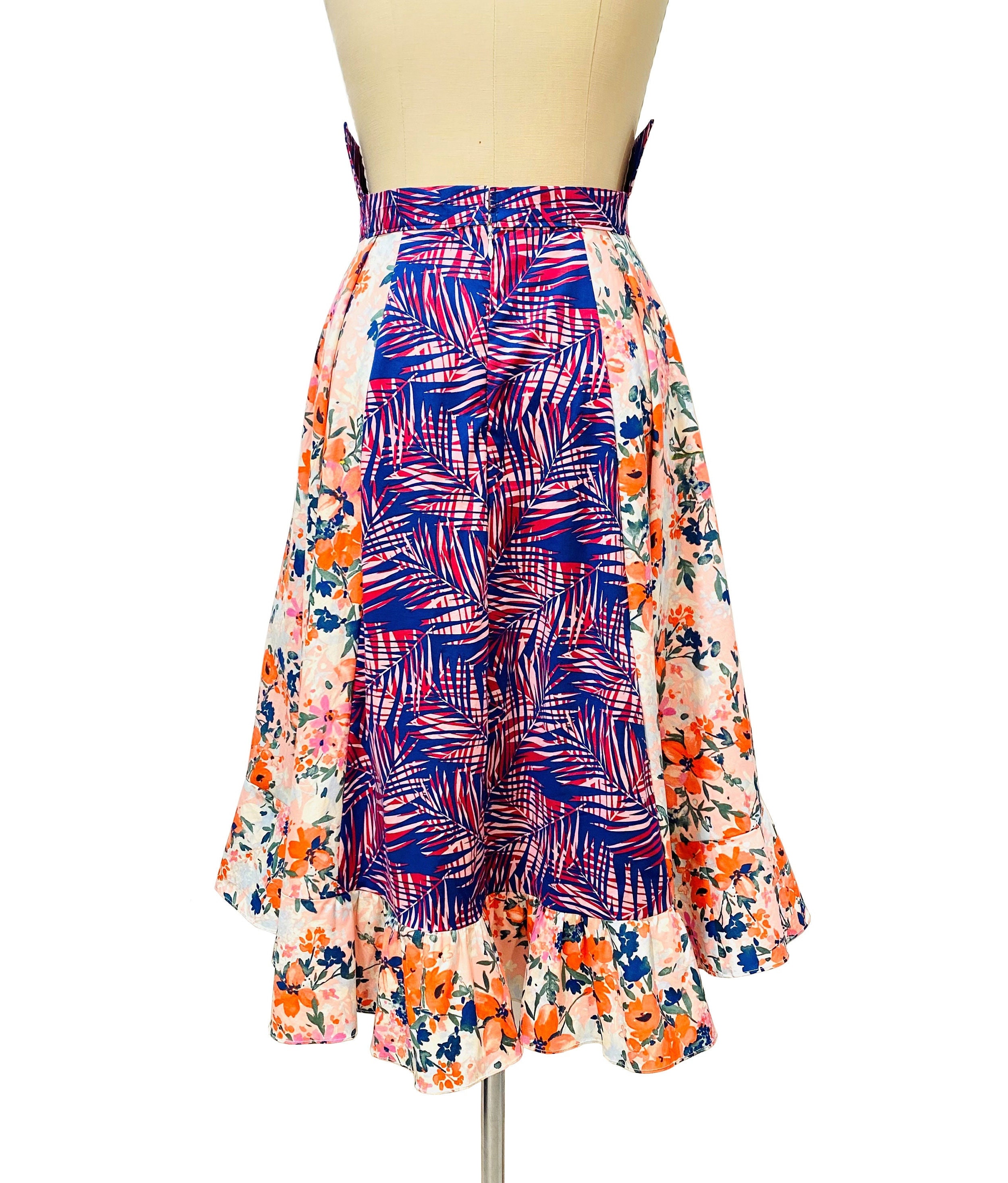 Long-sleeved contrast skirt with ruffled autumn dress