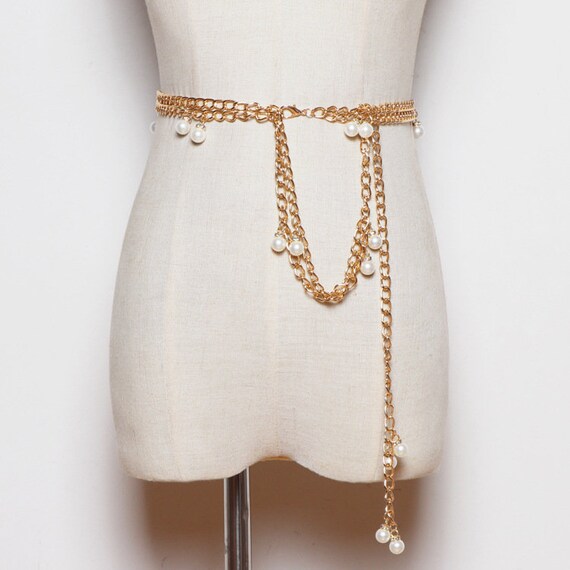 Gold chain belt completes your chic outfit. Explore now Etsy