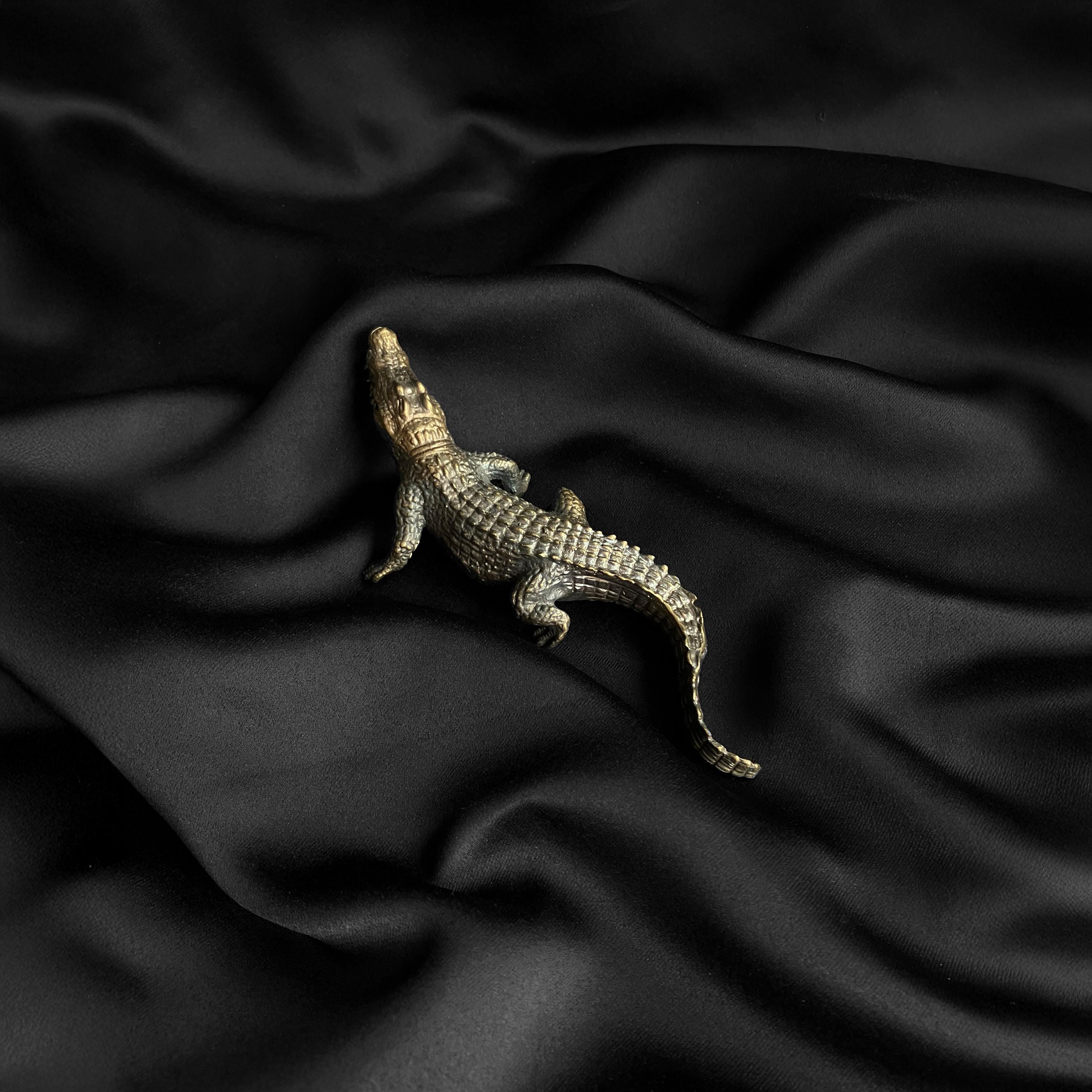 Handmade Bronze Crocodile Figurines – Available in Two Sizes – Unique Wildlife Decor, Bronze Animal Art