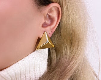 ピアス Inverted Triangle Earrings with Stone Chain #3191 Athra Luxe Diamond Cut Beaded Fringe Triangle Chain Drop