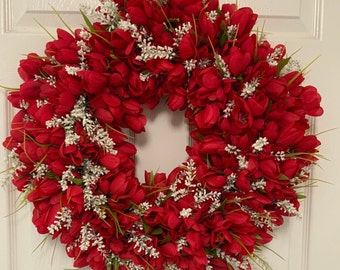 Red Tulip Wreath with Baby's Breath, ORIGINAL tulip wreath, Quinceanera Gift, Gifts for Her, Anniversary Gift, Sweet 16 gift, Romantic gift