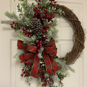 Frosted Winter Berry Grapevine, Winter Grapevine, Frosted Winter Berry Wreath or Door Hanger, Frosted Winter Berry Grapevine for front door immagine 2