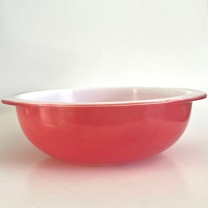 Vintage 1950s Pyrex Flamingo Pink Mixing Bowl/ Casserole Dish #024 - 2 Qt.