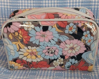 Vera Bradley Kunststoff Blumen Reißverschluss Kosmetiktasche