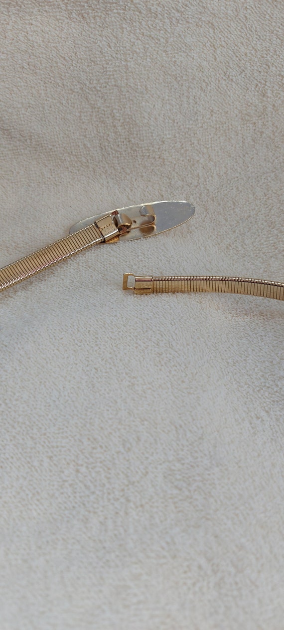 Vintage expandable gold tone belt very unique & H… - image 6