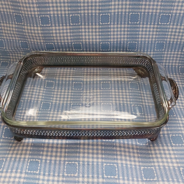 ANCHOR HOCKING FIRE king one & a half quart glass oven pan small casserole dish with silver plated stand